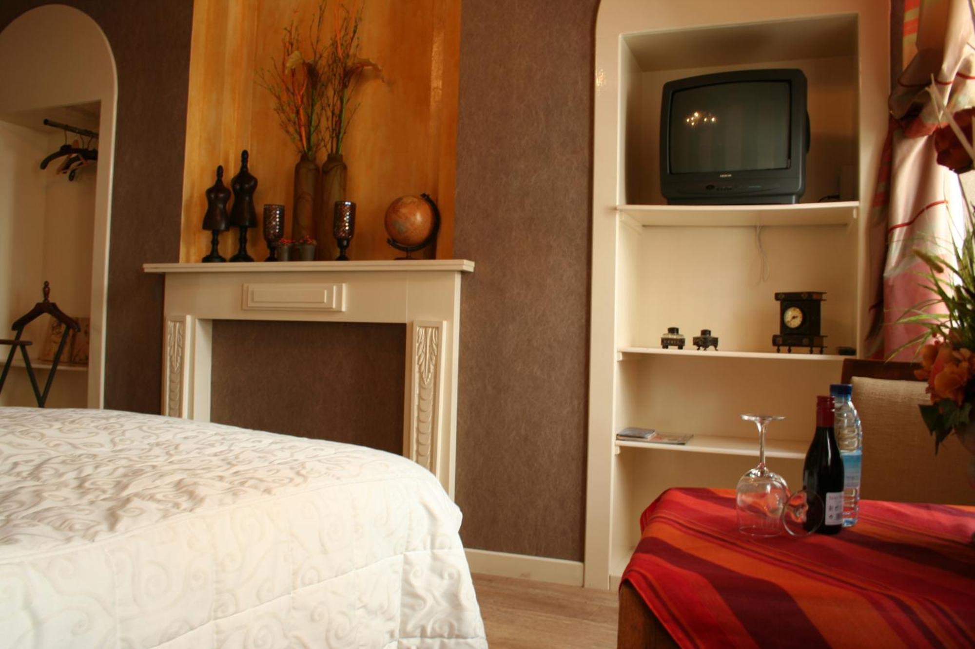 B&B Con Ampere Брюж Екстериор снимка