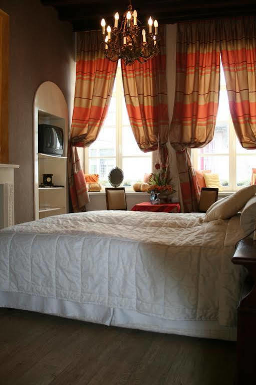 B&B Con Ampere Брюж Екстериор снимка